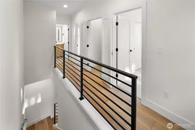 615 18th Avenue E, Seattle, WA 98112 - Photo 15