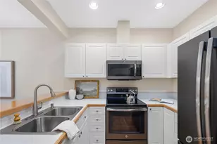3800 NE Sunset Blvd, Renton, WA 98056 - Photo 9