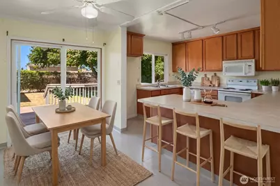 8815 18th Avenue SW, Seattle, WA 98106 - Photo 5