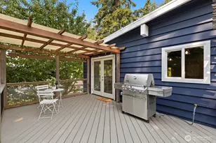 10913 NE 48th St, Kirkland, WA 98033 - Photo 31