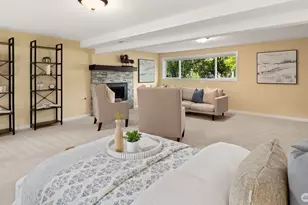 10913 NE 48th St, Kirkland, WA 98033 - Photo 19