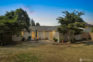 1410 198th St, Shoreline, WA 98177 - Photo 3