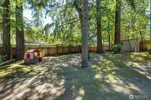 16242 NE 30th St, Bellevue, WA 98008 - Photo 35