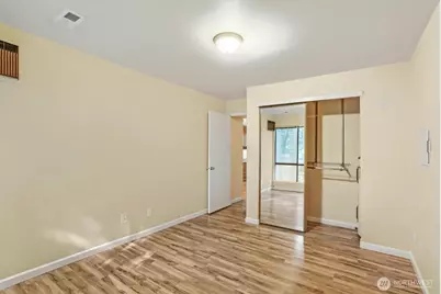 [Address not provided], Bellevue, WA 98004 - Photo 15