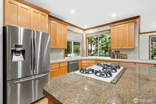 11612 NE 107th Ln, Kirkland, WA 98033 - Photo 13