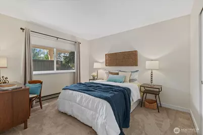 9715 NE Juanita Drive #210B, Kirkland, WA 98034 - Photo 19