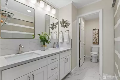 9715 NE Juanita Drive #210B, Kirkland, WA 98034 - Photo 17