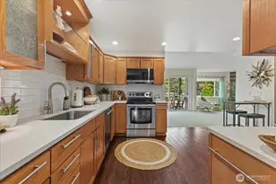 9715 NE Juanita Dr, Kirkland, WA 98034 - Photo 11