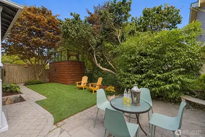 6408 Francis Avenue N, Seattle, WA 98103 - Photo 35