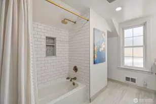 6408 Francis Ave N, Seattle, WA 98103 - Photo 19