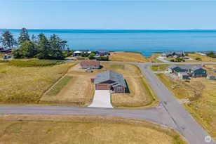 645 Monterey Ave, Coupeville, WA 98239 - Photo 37