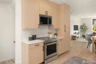 721 15th Ave, Seattle, WA 98122 - Photo 3