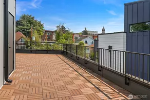 721 15th Ave, Seattle, WA 98122 - Photo 13