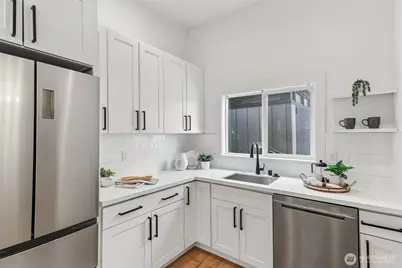 1302 NW 90th Street, Seattle, WA 98117 - Photo 27
