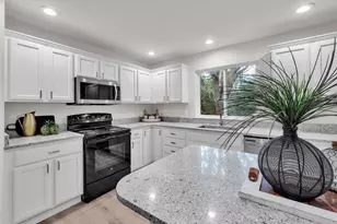 12208 SE 258 Pl, Kent, WA 98030 - Photo 9