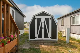 1320 N Oak Harbor St, Oak Harbor, WA 98277 - Photo 5