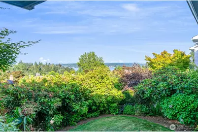 5051 Harold Place NE, Seattle, WA 98105 - Photo 25