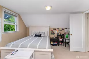 5051 Harold Pl NE, Seattle, WA 98105 - Photo 17