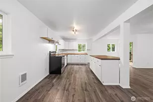 2693 State Rt 101, Ilwaco, WA 98624 - Photo 9