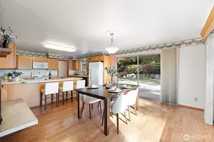 6421 144th St NW, Gig Harbor, WA 98332 - Photo 9