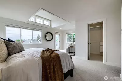 721 N 79th Street, Seattle, WA 98103 - Photo 15