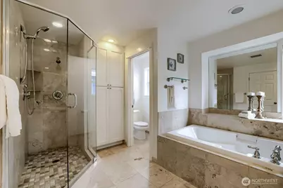 721 N 79th Street, Seattle, WA 98103 - Photo 17