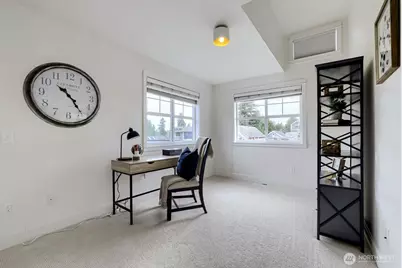 721 N 79th Street, Seattle, WA 98103 - Photo 21