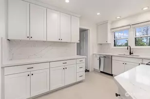 2906 Harvard Ave E, Seattle, WA 98102 - Photo 13