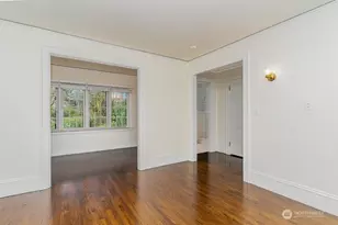 2906 Harvard Ave E, Seattle, WA 98102 - Photo 19