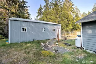 2617 E Harstine Island Rd N, Shelton, WA 98584 - Photo 29