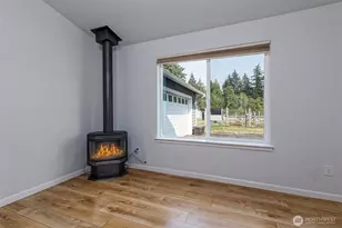 2617 E Harstine Island Rd N, Shelton, WA 98584 - Photo 9