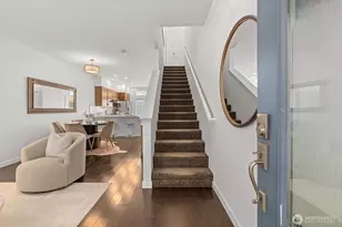 2157 NW Talus Dr, Issaquah, WA 98027 - Photo 3