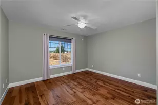 18443 Sargent Rd, Rochester, WA 98579 - Photo 17