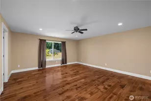 18443 Sargent Rd, Rochester, WA 98579 - Photo 11