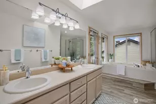 25417 Lake Wilderness Country Club Dr SE, Maple Valley, WA 98038 - Photo 21