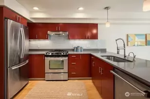 2009 Yale Ave. E., Seattle, WA 98102 - Photo 5