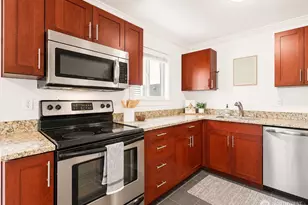 1430 NW 59th St, Seattle, WA 98107 - Photo 7