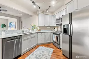159 Denny Wy, Seattle, WA 98109 - Photo 15