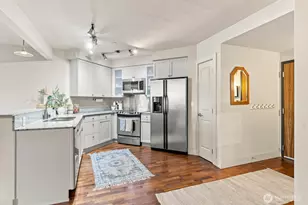 159 Denny Wy, Seattle, WA 98109 - Photo 33