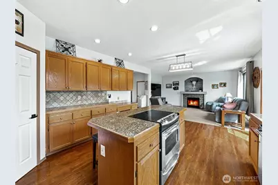 15902 65th Street Ct E, Sumner, WA 98390 - Photo 7