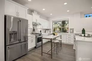 1053 6th Walk NE, Issaquah, WA 98029 - Photo 5