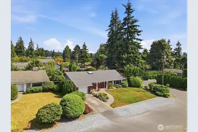 21725 85th Place W, Edmonds, WA 98026 - Photo 23