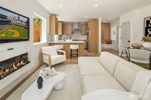 533 N 70th St, Seattle, WA 98103 - Photo 11
