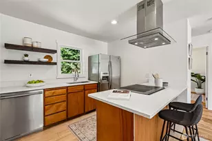 9227 Palatine Ave N, Seattle, WA 98103 - Photo 9
