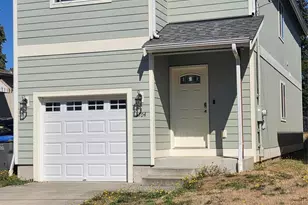 3704 W F St, Bremerton, WA 98312 - Photo 1