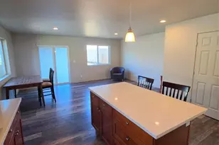 3704 W F St, Bremerton, WA 98312 - Photo 11