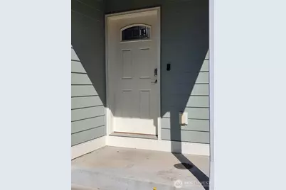 3704 W F Street, Bremerton, WA 98312 - Photo 3