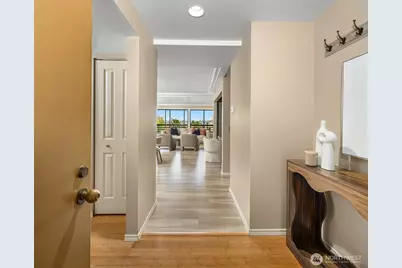 700 Crockett Street #104, Seattle, WA 98109 - Photo 3