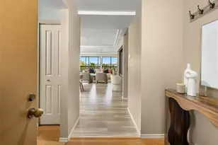 700 Crockett St, Seattle, WA 98109 - Photo 3