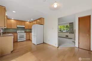 3301 N Visscher St, Tacoma, WA 98407 - Photo 11